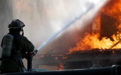 Ночной пожар в Смоленске едва не унёс жизнь местного жителя Ночной пожар в Смоленске едва не унёс жизнь местного жителя