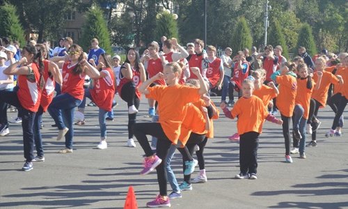 Спортивный праздник устроили вчера в центре Смоленска (ФОТО) Спортивный праздник устроили вчера в центре Смоленска (ФОТО)