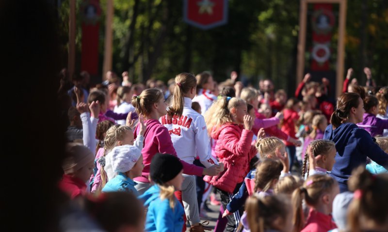 Спортивный праздник устроили вчера в центре Смоленска (ФОТО) Спортивный праздник устроили вчера в центре Смоленска (ФОТО)