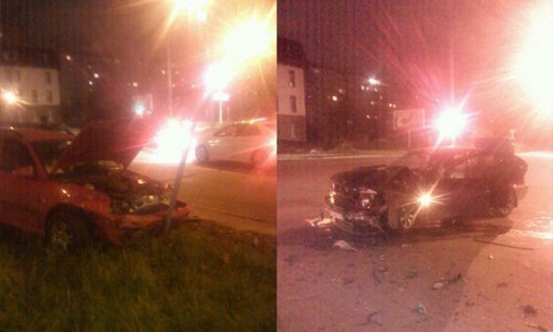 На улице Попова в Смоленске поздно вечером столкнулись два автомобиля На улице Попова в Смоленске поздно вечером столкнулись два автомобиля