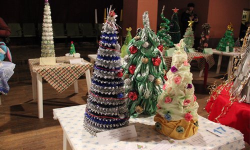 В декабре в Смоленске выберут лучшую дизайнерскую ёлку В декабре в Смоленске выберут лучшую дизайнерскую ёлку