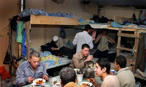 В квартире дома по улице Крупской житель Смоленска прописал 156 человек В квартире дома по улице Крупской житель Смоленска прописал 156 человек