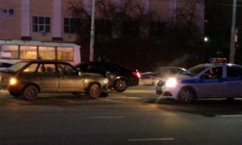Участник аварии возле смоленской физакадемии скрылся с места происшествия Участник аварии возле смоленской физакадемии скрылся с места происшествия