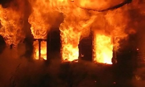 Под Смоленском вчера сгорела трёхкомнатная квартира Под Смоленском вчера сгорела трёхкомнатная квартира