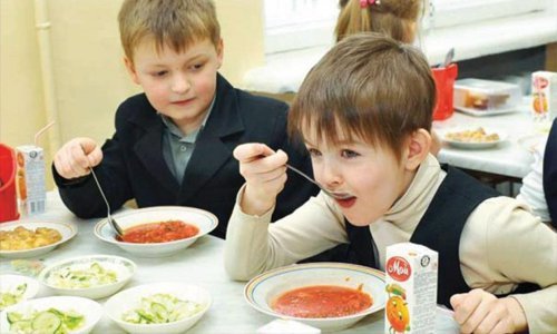 В Смоленске учащимся 5-11 классов отказали в бесплатных завтраках В Смоленске учащимся 5-11 классов отказали в бесплатных завтраках