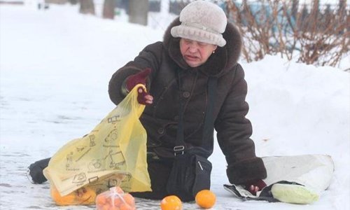 200 жителей Смоленска получили травмы из-за гололёда за неделю 200 жителей Смоленска получили травмы из-за гололёда за неделю