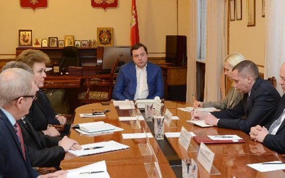 Губернатор Островский недоволен очисткой Смоленска от снега Губернатор Островский недоволен очисткой Смоленска от снега
