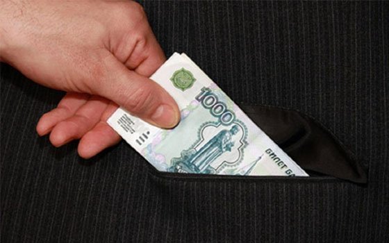В Сычевке при получении 100-тысячной взятки задержаны два энергетика В Сычевке при получении 100-тысячной взятки задержаны два энергетика