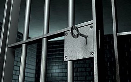 Двоих смоленских полицейских признали виновными во взяточничестве
