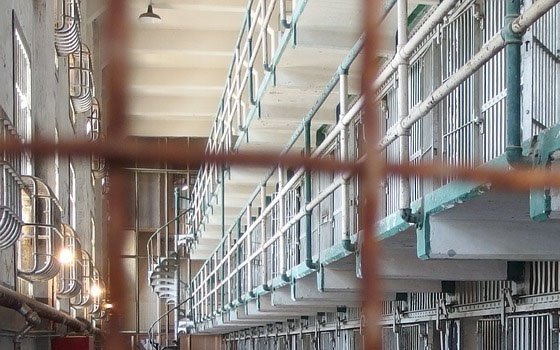 У смолянки пропали ордена и медали на 130 тысяч рублей