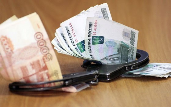 Жителя Тульской области подозревают в даче взятки должностному лицу в Смоленской области
