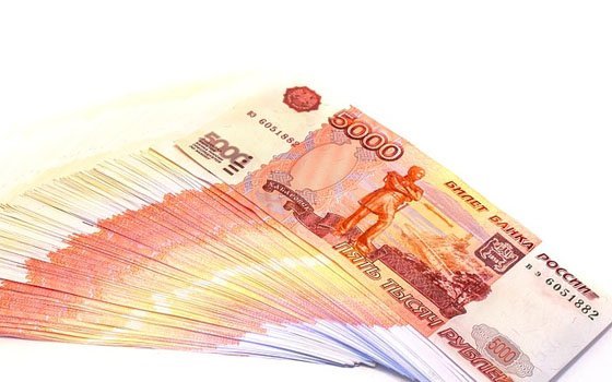 Смоленского бизнесмена подозревают в афере на 1, 5 млн рублей
