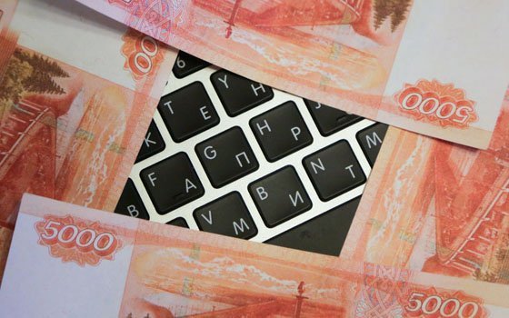 В Смоленске продавщицу торгового павильона подозревают в краже