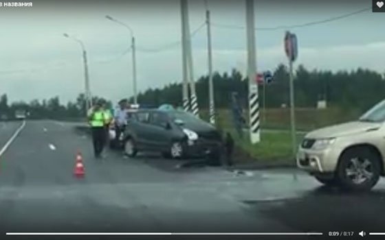 Серьезная авария на окружной в Смоленске. Женщина едва не погибла (Видео)