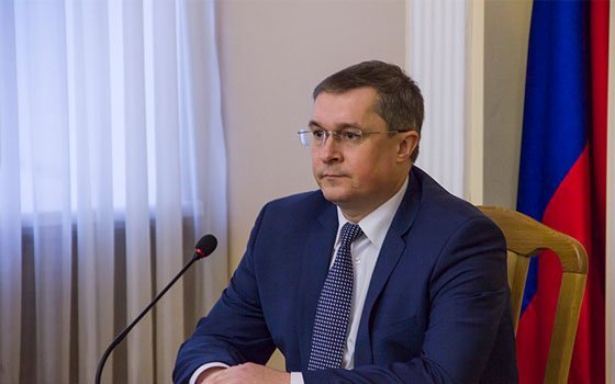 Мэр Смоленска призвал оперативнее устранить раскопы на городских дорогах