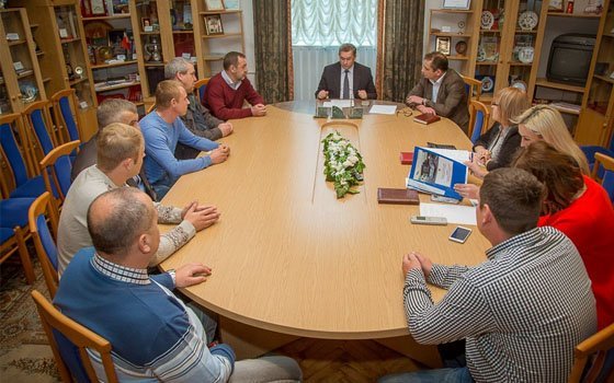 Мэр Смоленска Владимир Соваренко встретился с работниками «Автоколонны 1308»