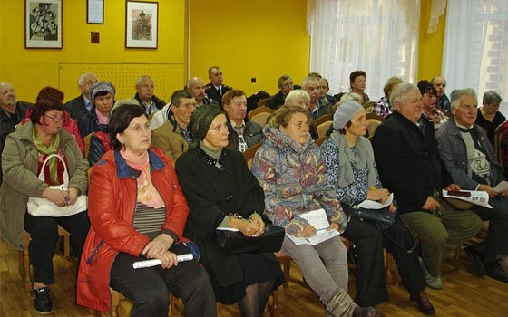 Жители Заднепровья пообщались с представителями администрации района