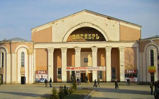 Качели и карусели установят в Смоленске за кинотеатром «Октябрь»