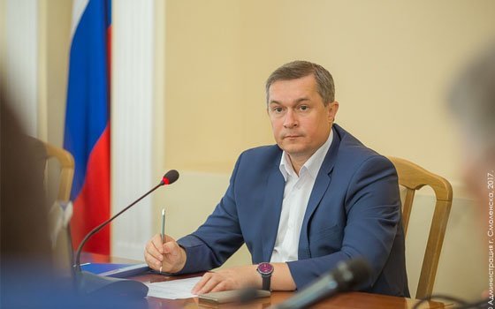 Мэр Смоленска призвал руководство «СпецАвто» хорошо убирать город