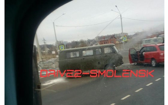 Серьезное ДТП на окружной Смоленска с участием