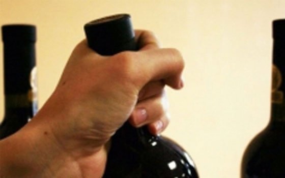 Кража в смоленском магазине: подозреваемого задержали