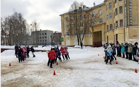 День снега отметили в Промышленном районе Смоленска