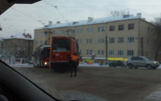 Трамваи врезались друг в друга на проспекте Гагарина в Смоленске