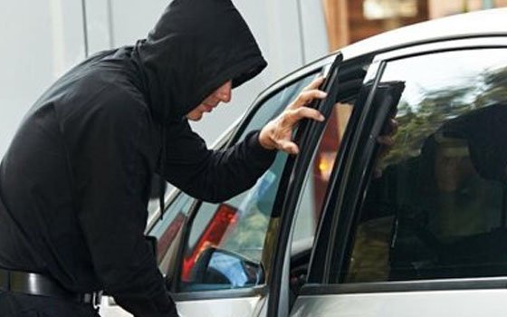Двое рославльчан получили срок за кражи из авто