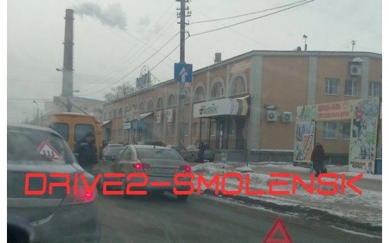 В сторону улицы Свердлова и на Колхозной площади в Смоленске произошли ДТП