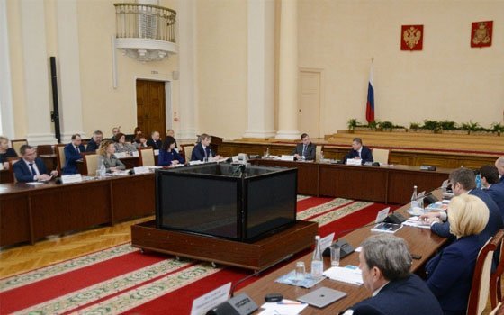В Смоленской области в 2017 году выросла зарплата у бюджетников