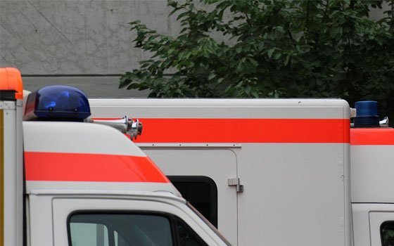 Девушка-подросток угодила под колеса автомобиля в Сафонове