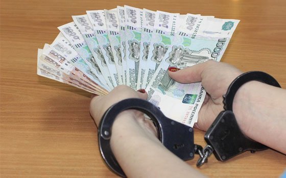 Жительница Смоленска, желая отдохнуть в теплых краях, «погорела» на взятке