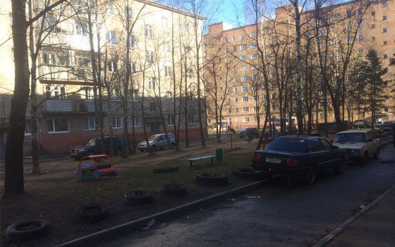 Двор на улице Фрунзе в Смоленске попал в «черный список»