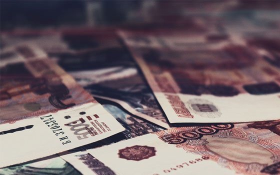 Смолянка, работая в столице оператором логистического центра, «кинула» 118 человек