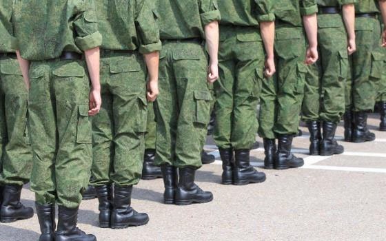 Тысячу смолян призовут на военную службу нынешней весной