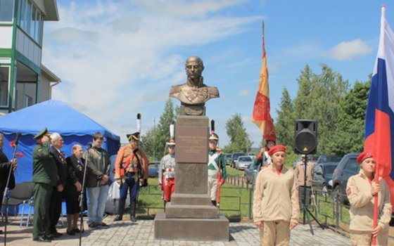 В Магалинщине появился памятник Барклаю-де-Толли