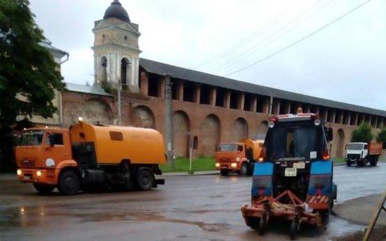 На Соборной горе с места прорыва теплосети вывезли 120 кубометров грунта