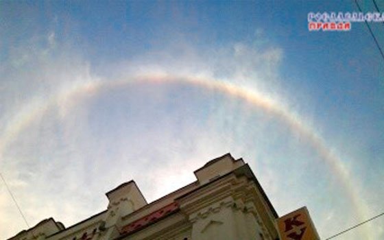 Удивительное явление увидели в небе рославльчане