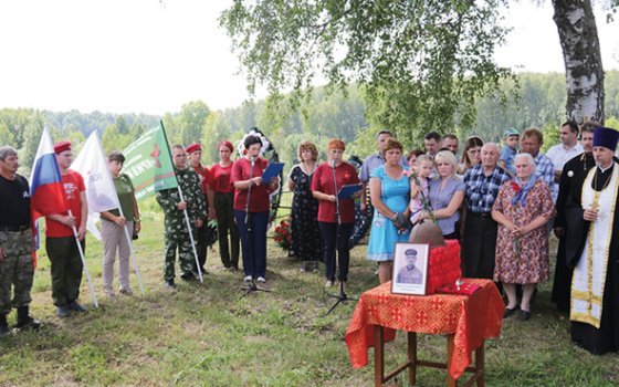 Солдат Егор Лапин вернулся домой