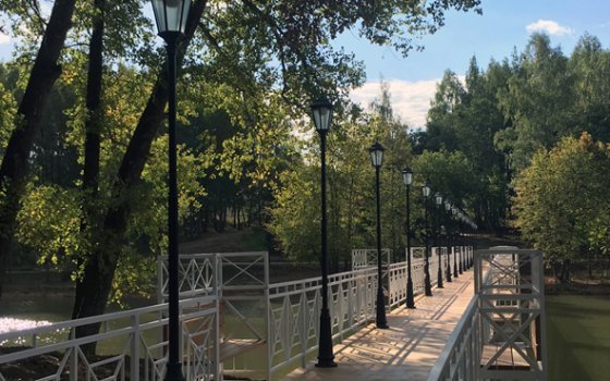 Лесопитомник превратили в современный парк