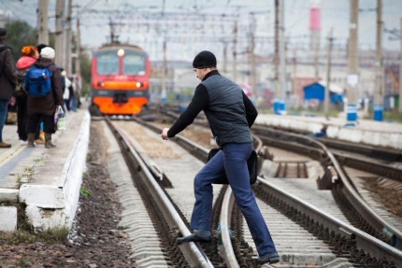 Железнодорожники обеспокоены ростом количества несчастных случаев на железной дороге в Смоленской области 