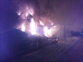 86-летний мужчина погиб в горящем доме в Духовщинском районе 