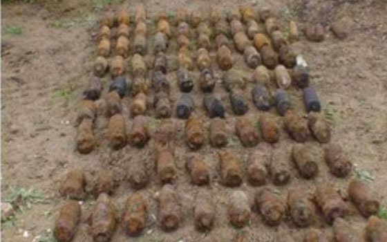 В деревне Булгаково обнаружили целый склад боеприпасов 