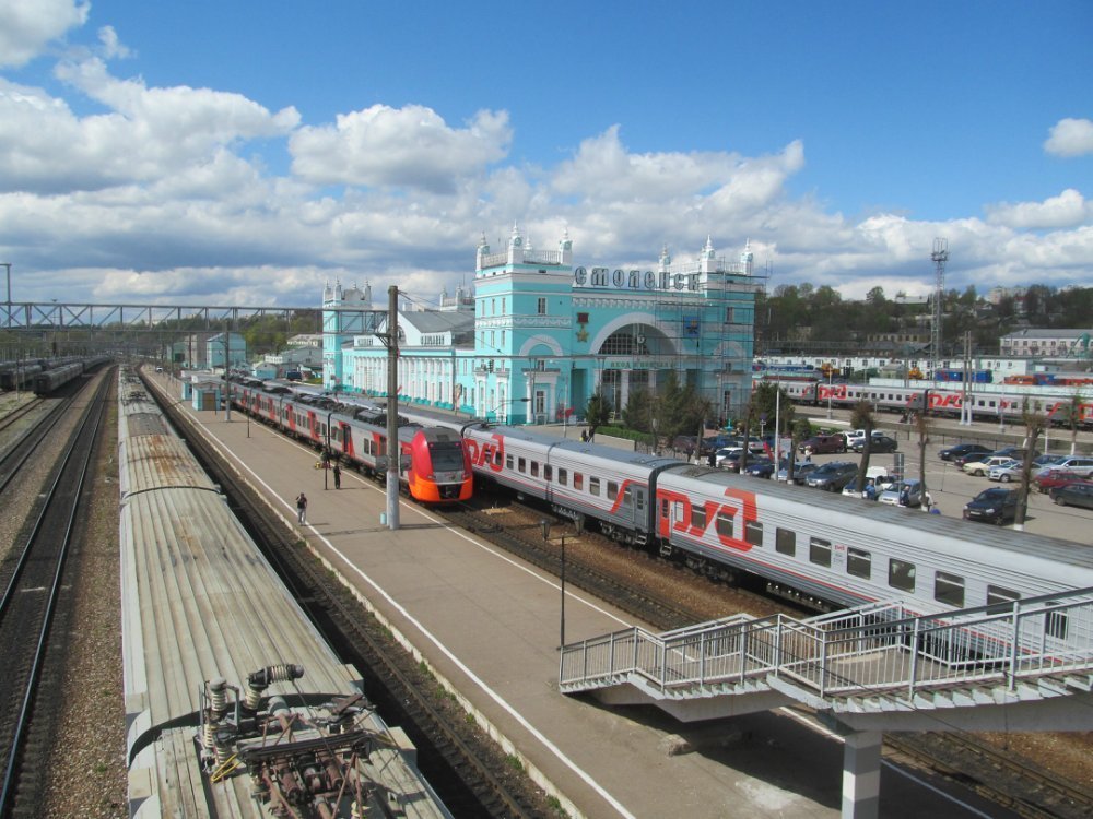 Смоленск город москва. Железнодорожный вокзал Смоленск. Железнодорожный вокзал Смоленск, Смоленск. ЖД станция Смоленск. РЖД вокзал Смоленск.