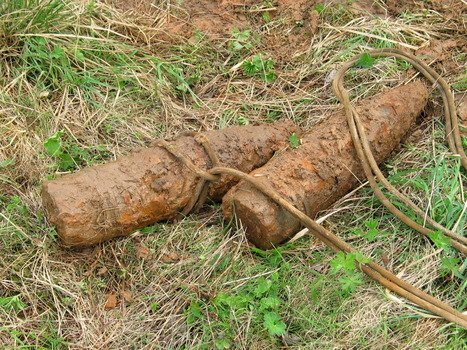 На территории Смоленской области нашли опасные боеприпасы 