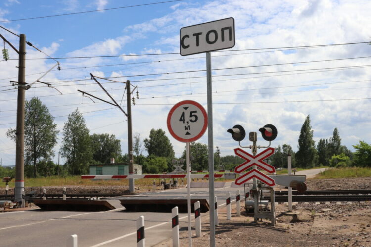 Движение автотранспорта через  переезд 353 км в Смоленской области будет закрыто в дневное время 12 сентября 