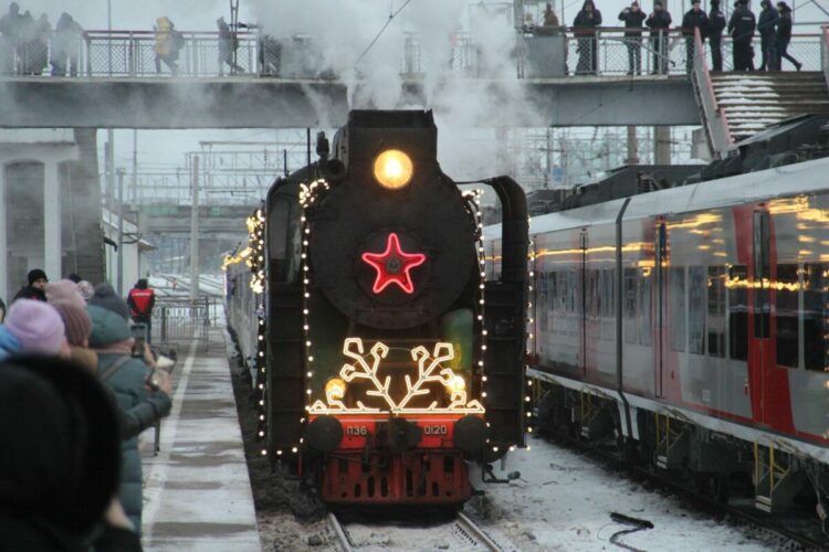 Более 26 тыс. человек посетили праздничные мероприятия Поезда Деда Мороза на МЖД 