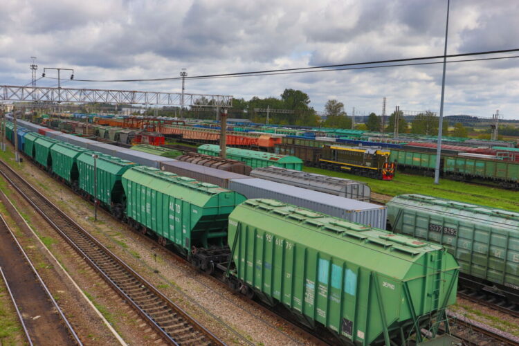 Погрузка на железной дороге в Смоленской области увеличилась на 13,7%  за 10 месяцев 