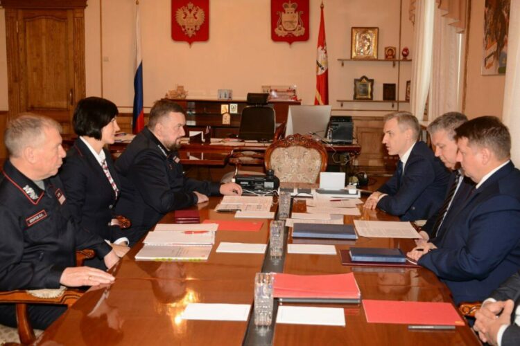 Начальник МЖД Валерий Танаев и губернатор Смоленской области Василий Анохин обсудили вопросы транспортного сотрудничества 