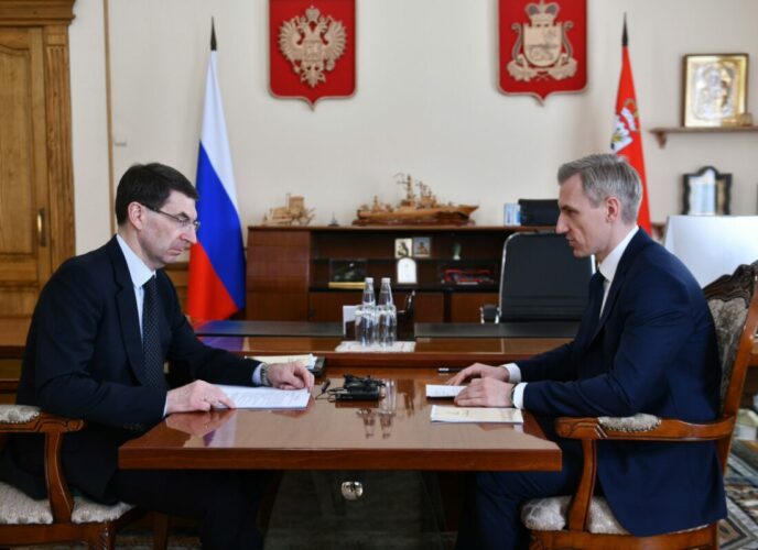 Совместными усилиями 